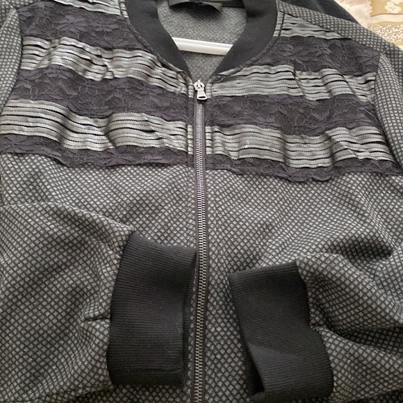Black & grey Red Coral jacket.size large. - Picture 6 of 6
